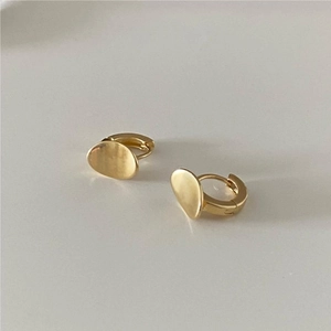Minimalist 925 sterling silver brushed gold earrings with irregular organic oval design