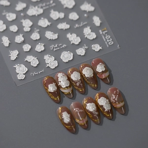 Elegante 5D Geprägte PET Selbstklebende Nagelsticker Blumen Schmetterling Stern Mond Design Strass Perle Nagelkunst Aufkleber Damen
