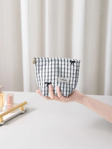 Pochette per trucchi a scacchi con ricamo a fiocco e chiusura a zip portatile