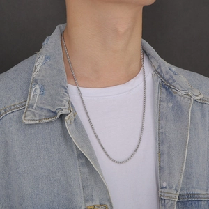 Sleek 3mm stainless steel keel chain necklace for men and women on a model