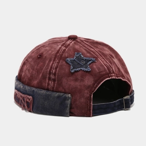 Bonnet docker rétro en toile délavée bordeaux et bleu marine avec patch étoile