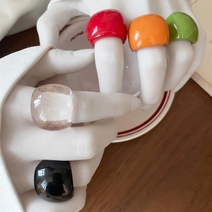 Set of 5 colorful chunky resin rings in minimalist geometric oval design for women