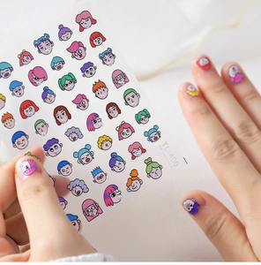 Vue détaillée des stickers à ongles 3D TL-400 avec personnages mignons et perles en relief