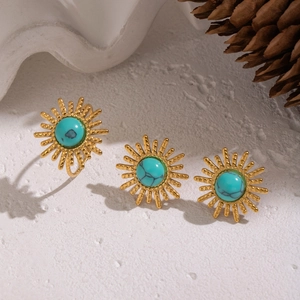 Vintage gold sunburst jewelry set with natural turquoise ring and stud earrings for women
