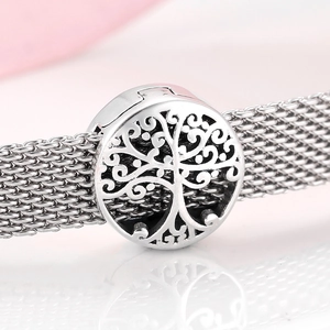 Mesh bracelet in S925 sterling silver with a hollow tree of life charm detail