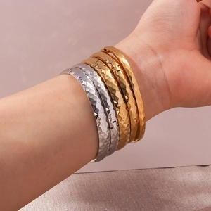 Stainless Steel Bangle 18K Gold Plated Rhombus Hammered Texture Waterproof Non Fading Stackable Minimalist Jewelry Women