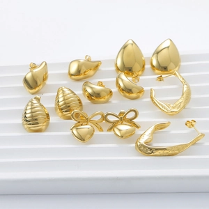 Minimalist 18K gold plated stainless steel earring set featuring heart and teardrop shapes