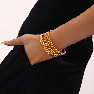 Fashionable Stainless Steel Hollow Heart Bangle Gold Plated Geometric Commute Jewelry For Women Elegant Gift Bangle