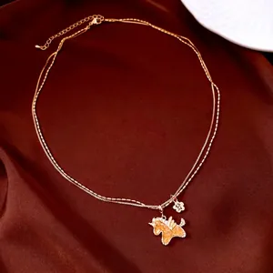 Collier double épaisseur plaqué or 18 carats avec pendentif licorne et cristaux