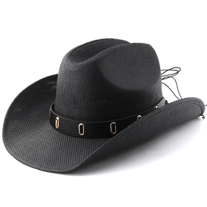 Chapeau de cowboy classique en paille noire avec bords incurvés et œillets dorés