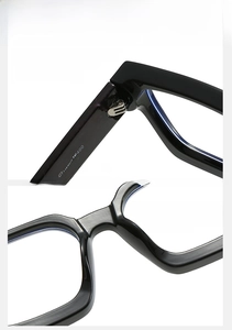 Detail of durable hinges and comfortable nose pads on black square frame glasses