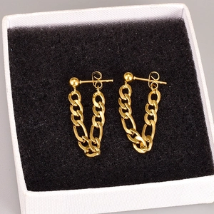 Minimalist gold Figaro chain earrings with mirror finish in U-shape drop design