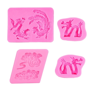Detaillierte Silikonformen in Rosa mit chinesischen Drachen und Wolkenmustern