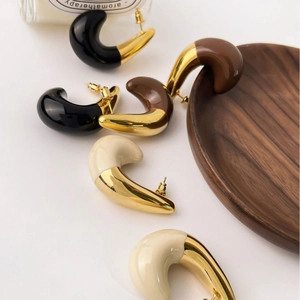Chic 18K gold plated C-shaped drop earrings in black brown and cream enamel colors