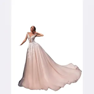 Robe de mariée élégante en dentelle blanche avec décolleté en V et jupe champagne