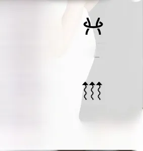Détail de la combinaison de yoga noire avec effet liftant fessier et jambes sculptées