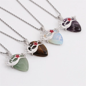 Colliers avec pendentifs en améthyste et aventurine en forme de cœur sur chaîne