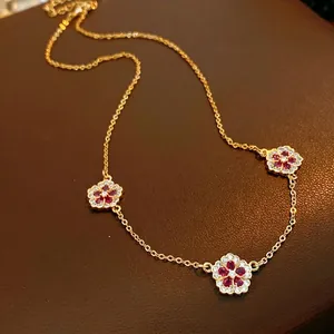 Flower Pendant Necklace Copper 18K Gold Plated Red White Zirconia Clavicle Chain Elegant Jewelry For Women