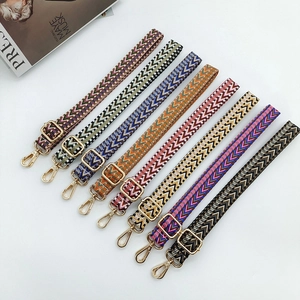 Set de 8 correas tejidas ajustables estilo étnico con hebillas doradas y motivos geométricos