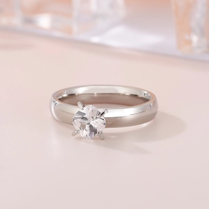 Detailed close-up of 4mm square-cut zircon stone on a classic silver stainless steel ring