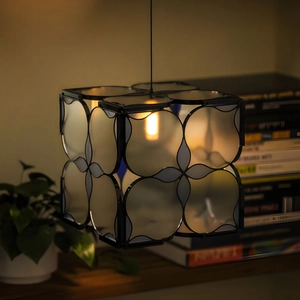 Lampe cage rectangulaire moderne avec motifs floraux givrés et éclairage LED chaud