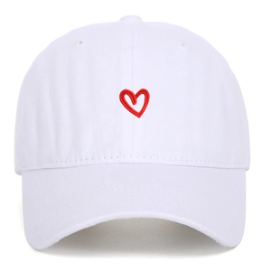Berretto da Baseball in Cotone Lavato Ricamo Cuore Regolabile Cappello da Sole Unisex Casual Dad Hat Retro Copricapo da Esterno