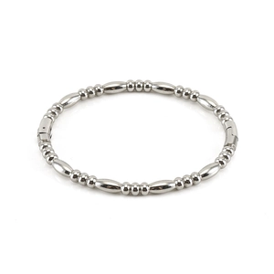 Minimalist silver beaded stainless steel bangle with sleek oval links and secure buckle
