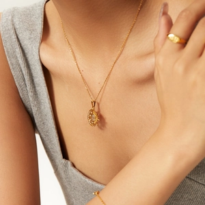 French style 18k gold plated titanium steel necklace with sparkling sun and moon pendant