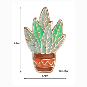 Detail view of the succulent enamel pin showing dimensions 2.7cm by 1.7cm and weight 5.66g