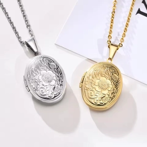 Vintage Floral Embossed Oval Locket Necklace Stainless Steel Photo Locket Pendant Jewelry Gift For Women