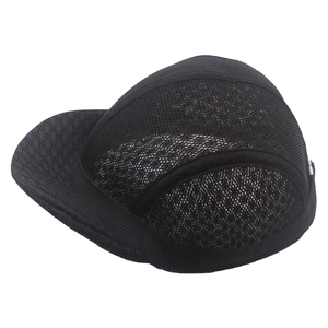 Casquette pare-soleil légère en maille noire pour hommes avec design respirant de sport