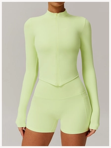 Détails de l'ensemble de yoga vert néon avec haut zippé et short de fitness taille haute