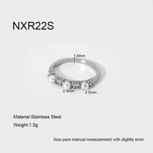 Detailed size chart for 18K gold plated stainless steel pearl and zircon flower ring
