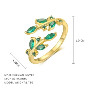 Vintage gold-plated 925 silver snake ring with emerald green marquise cubic zirconia
