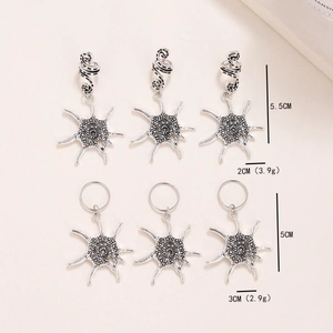 Silver star-shaped metal hair cuffs with dimensions and weight for Halloween hair styling
