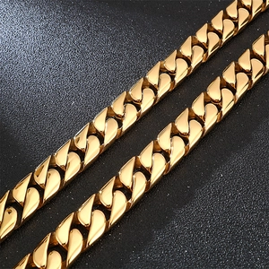 Men's 18K gold plated stainless steel Cuban link chain necklace with polished finish
