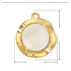 Detailed size specifications for the stainless steel shell pendant measuring 19mm by 22mm