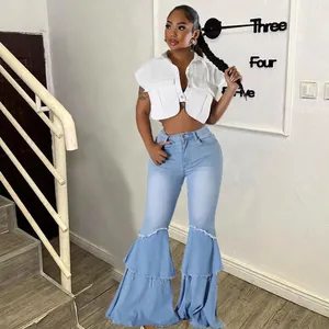 Ensemble chemise courte blanche et jean évasé à volants pour femmes branchées