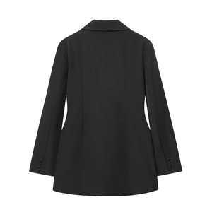 Vue arrière d'une robe blazer noire à manches longues avec une coupe cintrée épurée