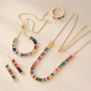 Parure bijoux pierres multicolores avec collier, bracelet réglable, bague et boucles