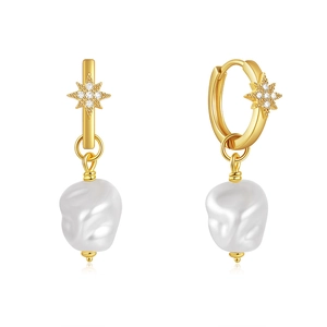 Detail of s925 gold-plated star hoop earrings featuring baroque pearls and tiny zircons