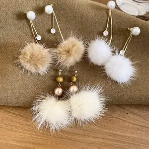 Faux Künstliche Perle Pelzball Hängeohrringe Mit 925 Sterling Silber Ohrstecker Zirkon Lange Kette Quaste Winter Schmuck Für Damen