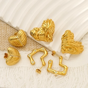 Heart Stud Earrings 18K Gold Plated 304 Stainless Steel Waterproof Hypoallergenic Textured Rhinestone Jewelry For Women