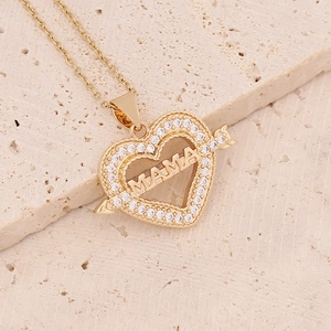 Elegant gold heart pendant necklace with zircon and MAMA text for Mother's Day
