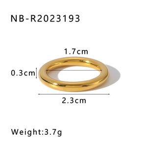Detailed size chart for 18k gold plated stainless steel ring showing weight and dimensions