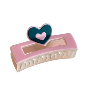 Pink heart patterned hair claw clip with square design for elegant women's hairstyling