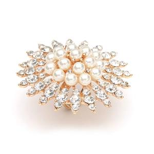 Anello girasole boho con perle bianche e cristalli scintillanti finitura oro 18 carati