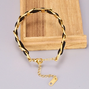 Fashionable 18K gold-plated woven leather chain bracelet with lobster clasp and extension