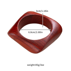 Detailed size specifications of the square deep red wooden bangle with inner diameter 6.8cm