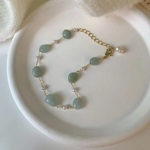 Bracciale Minimalista in Rame Placcato Oro 16K Con Avventurina Verde Naturale e Perla d'Acqua Dolce Gioielli Donna